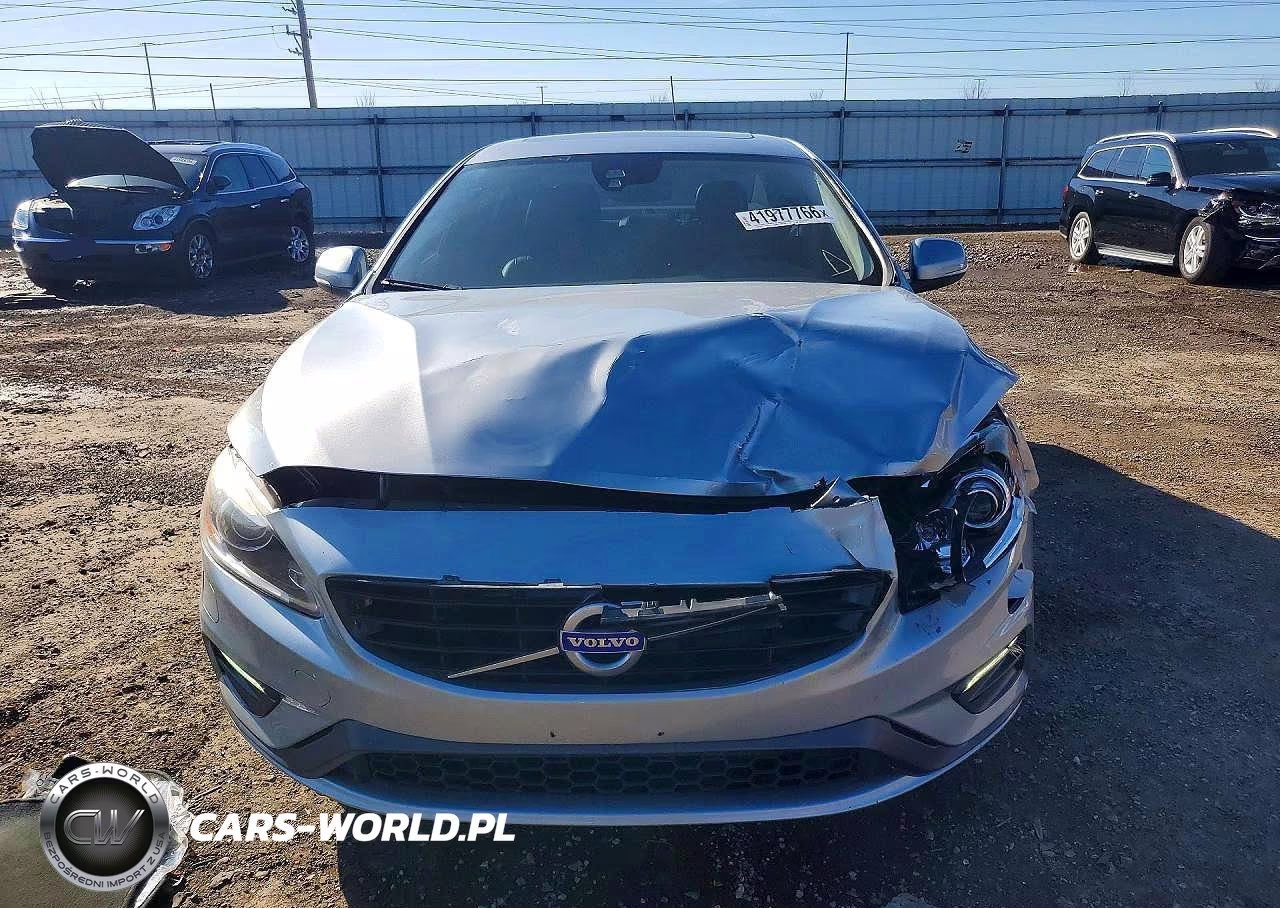 2017 Volvo S60 VIN:YV126MFL9H2421404 - 5