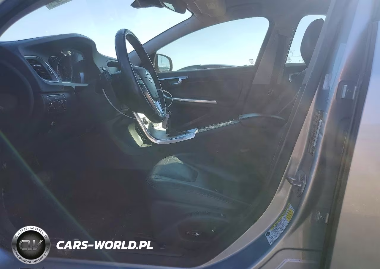 2017 Volvo S60 VIN:YV126MFL9H2421404 - 7