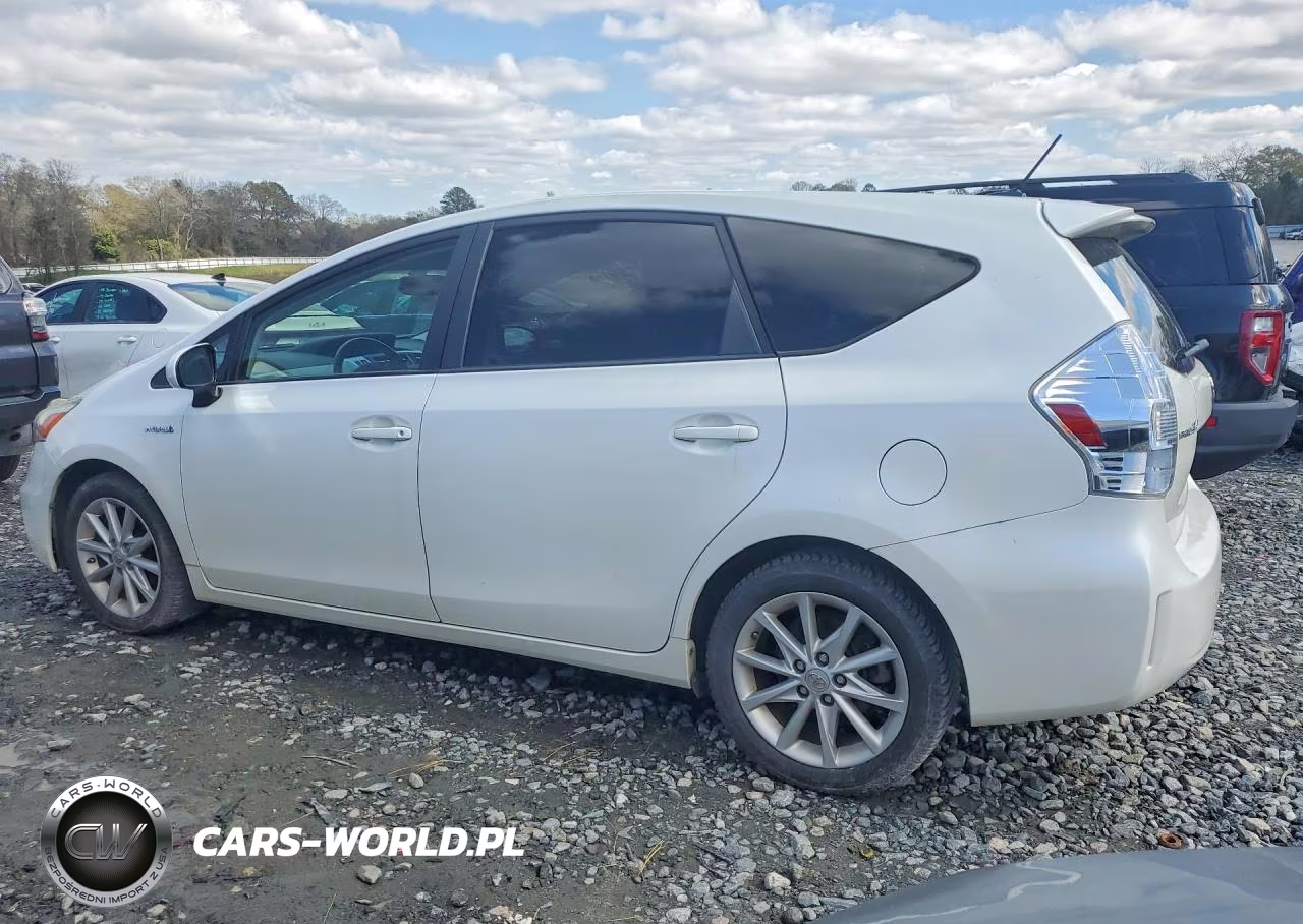 2013 Toyota Prius V VIN:JTDZN3EUXD3246063 - 2
