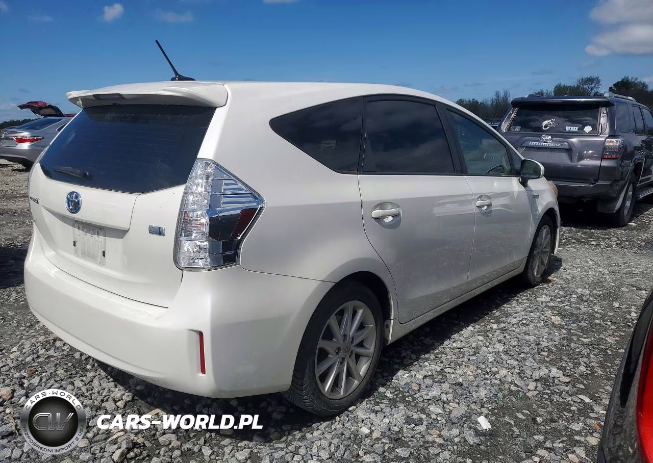 2013 Toyota Prius V VIN:JTDZN3EUXD3246063 - 3