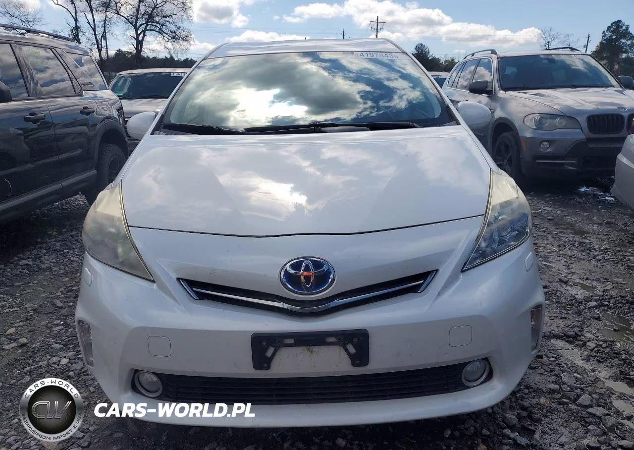 2013 Toyota Prius V VIN:JTDZN3EUXD3246063 - 5