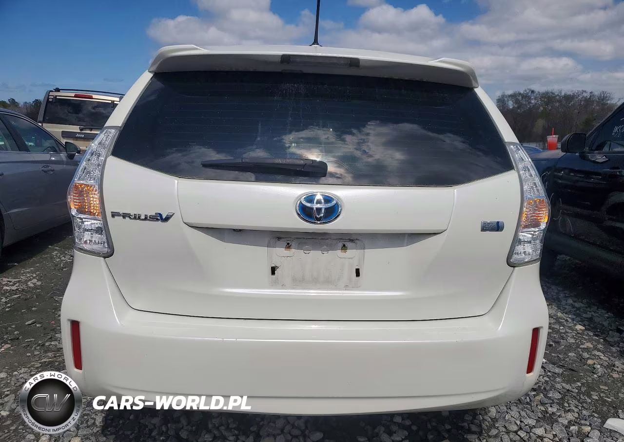 2013 Toyota Prius V VIN:JTDZN3EUXD3246063 - 6