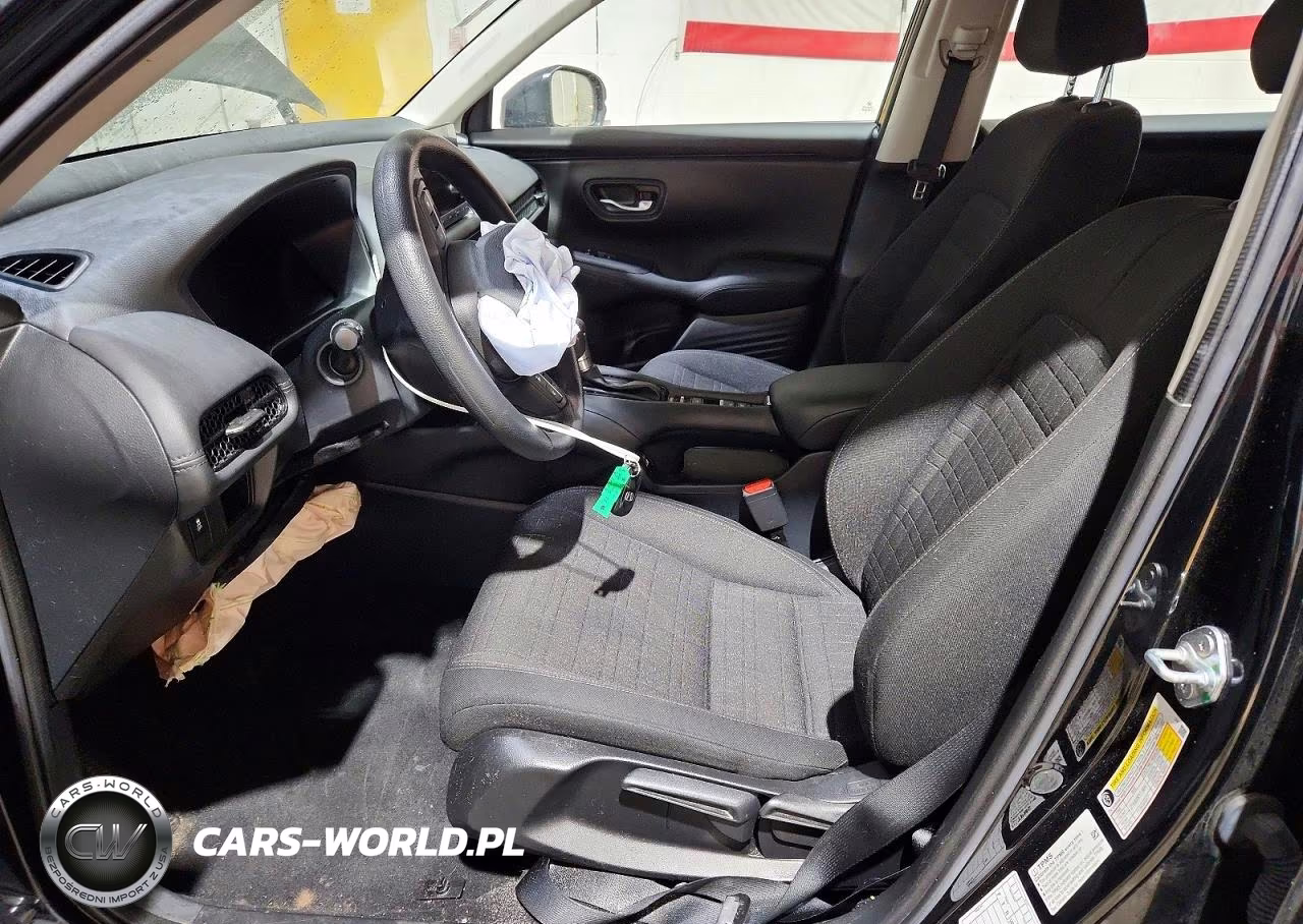 2023 Honda Hr-V Lx VIN:3CZRZ2H33PM742918 - 7