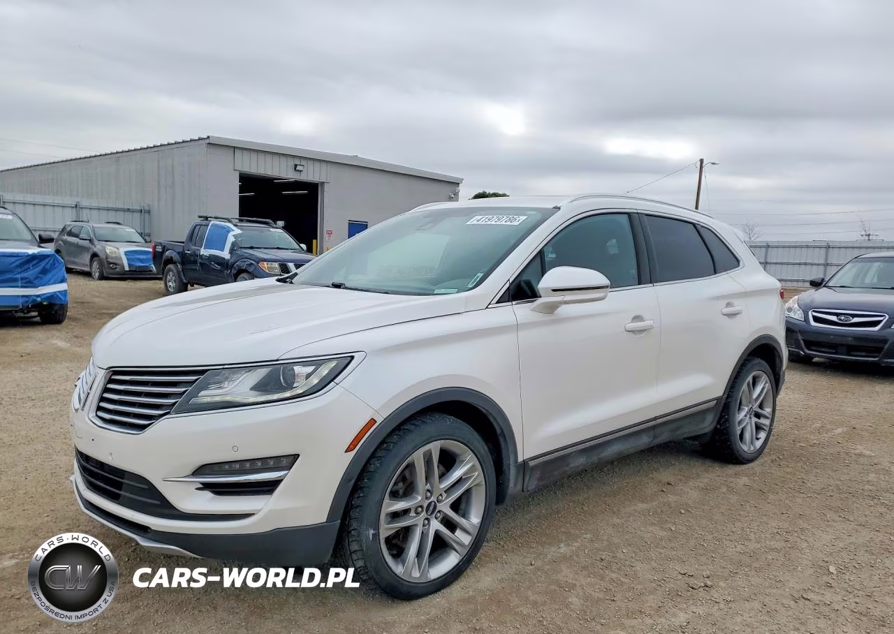 2015 Lincoln Townhouse Mkc