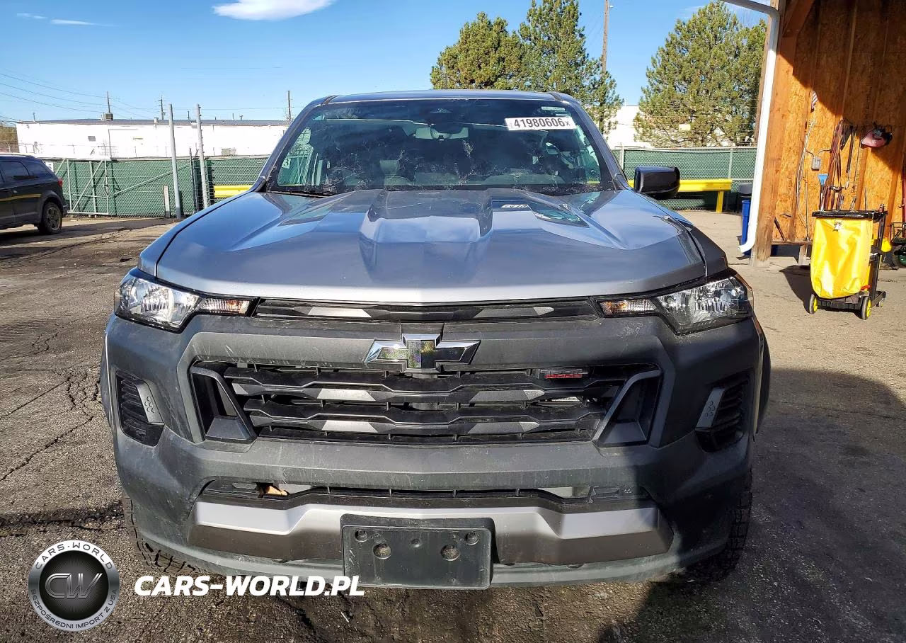 2025 Chevrolet Colorado Trail Boss VIN:1GCPTEEK0S1225058 - 5