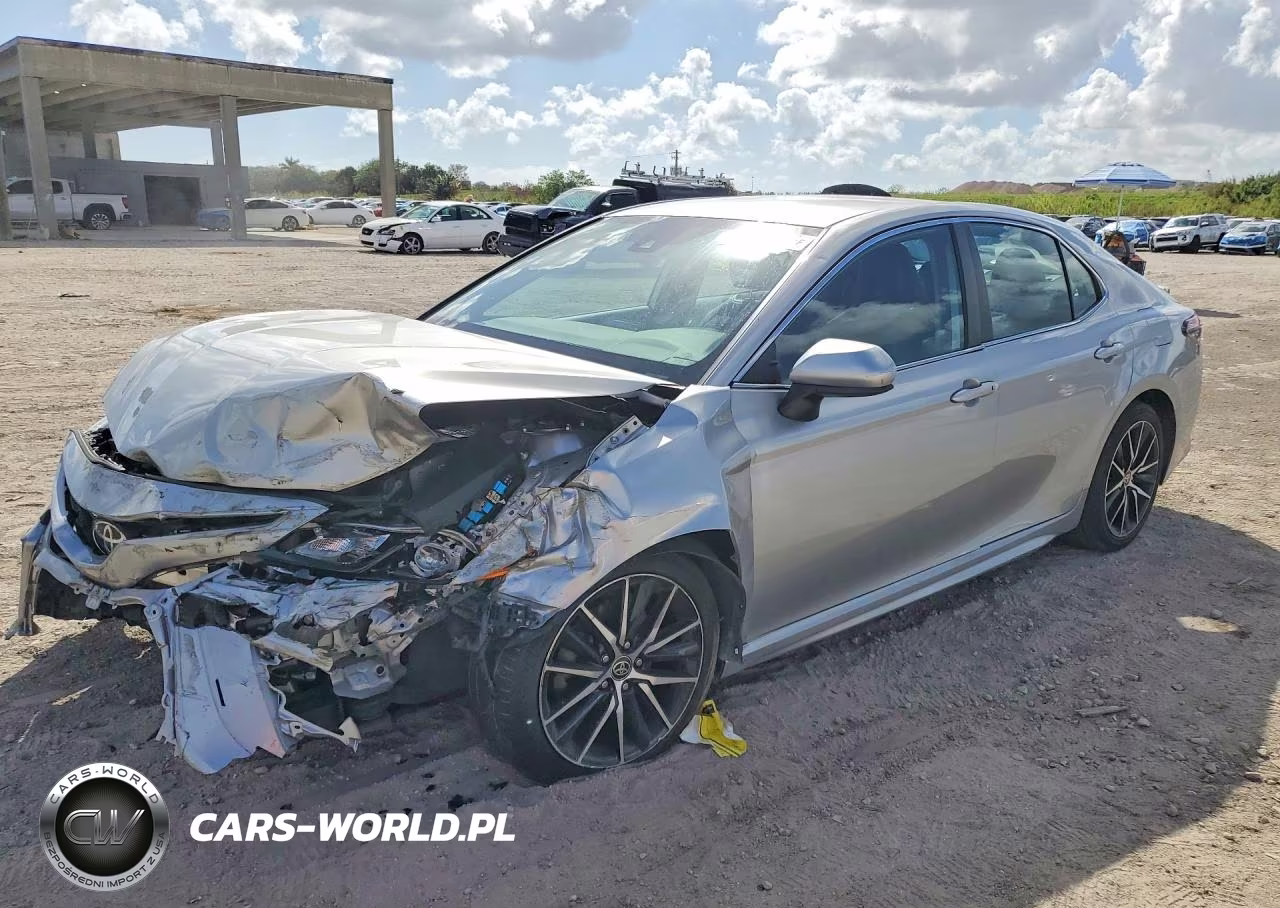 2021 Toyota Camry Se – zdjęcie 1 z 12