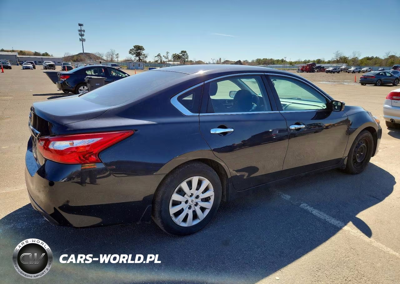 2017 Nissan Altima 2.5 S VIN:1N4AL3AP9HC197209 - 3