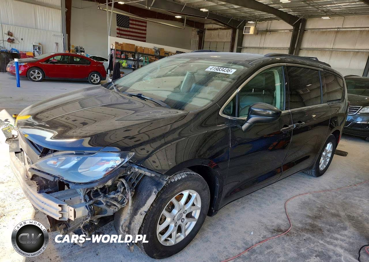 2020 Chrysler Voyager Lxi