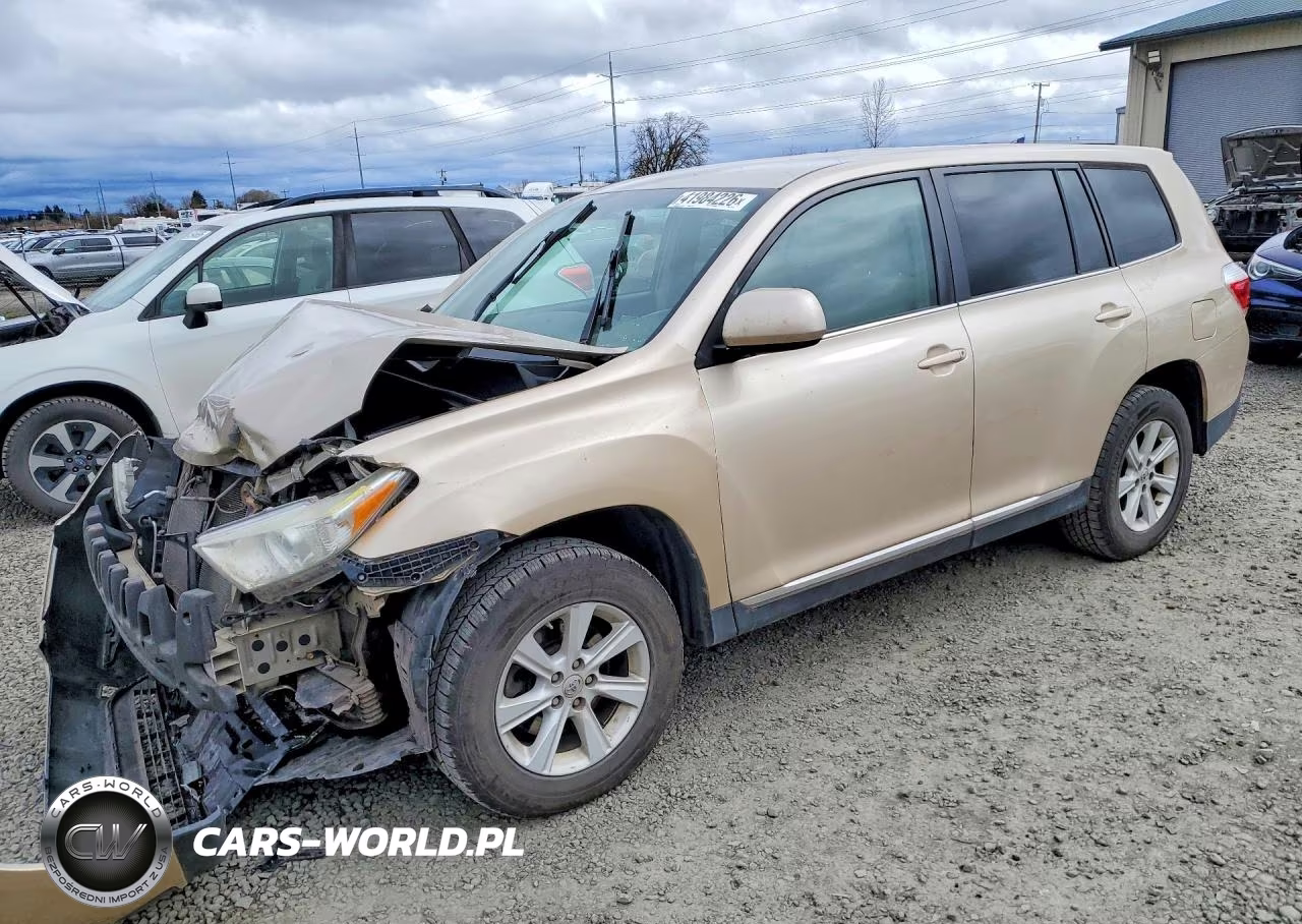 2013 Toyota Highlander Base