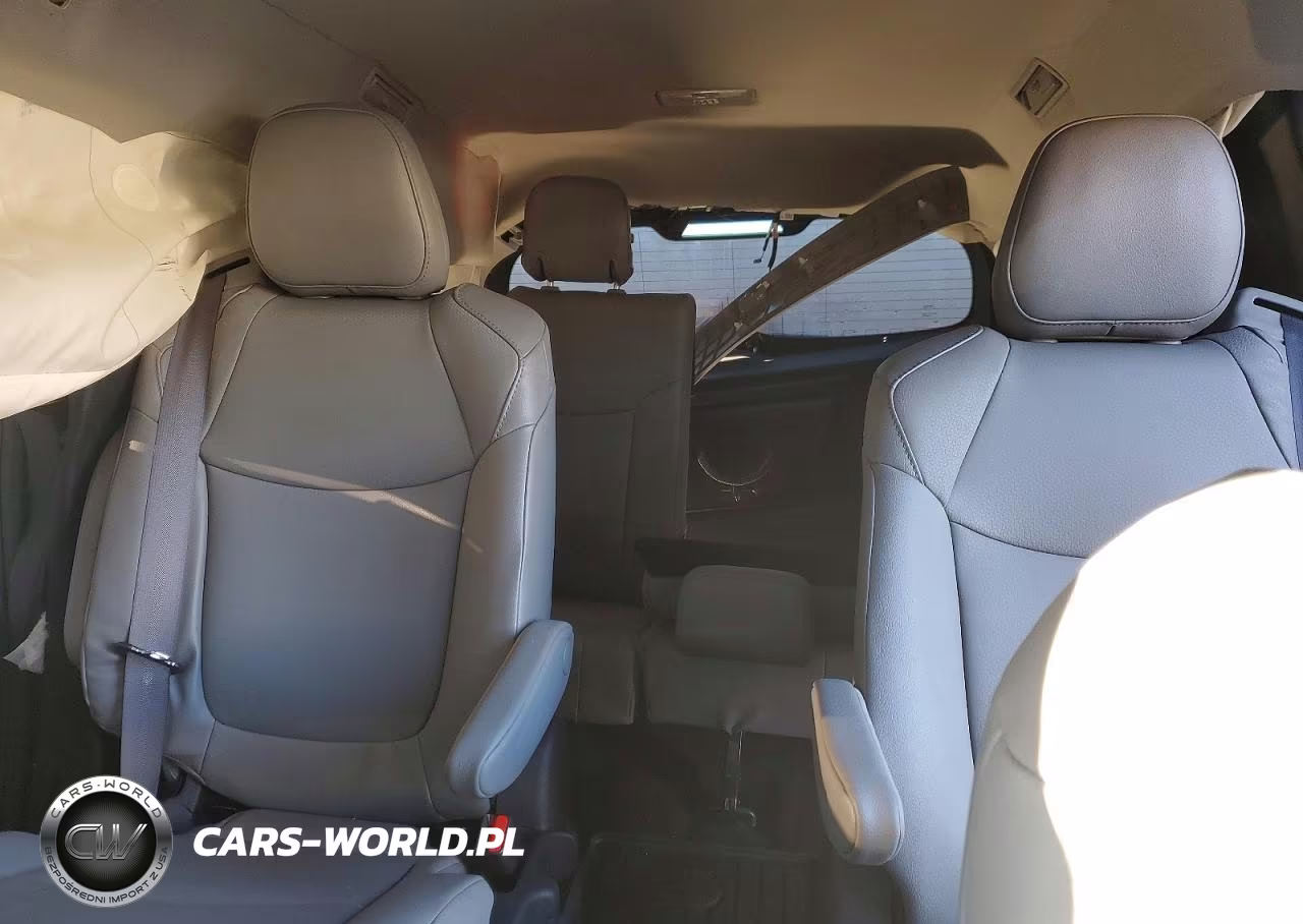 2025 Toyota Sienna Xle 7-Passenger VIN:5TDJSKFC2SS216556 - 10