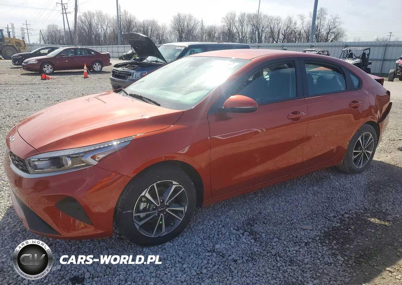 2023 Kia Forte Lxs – zdjęcie 1 z 13