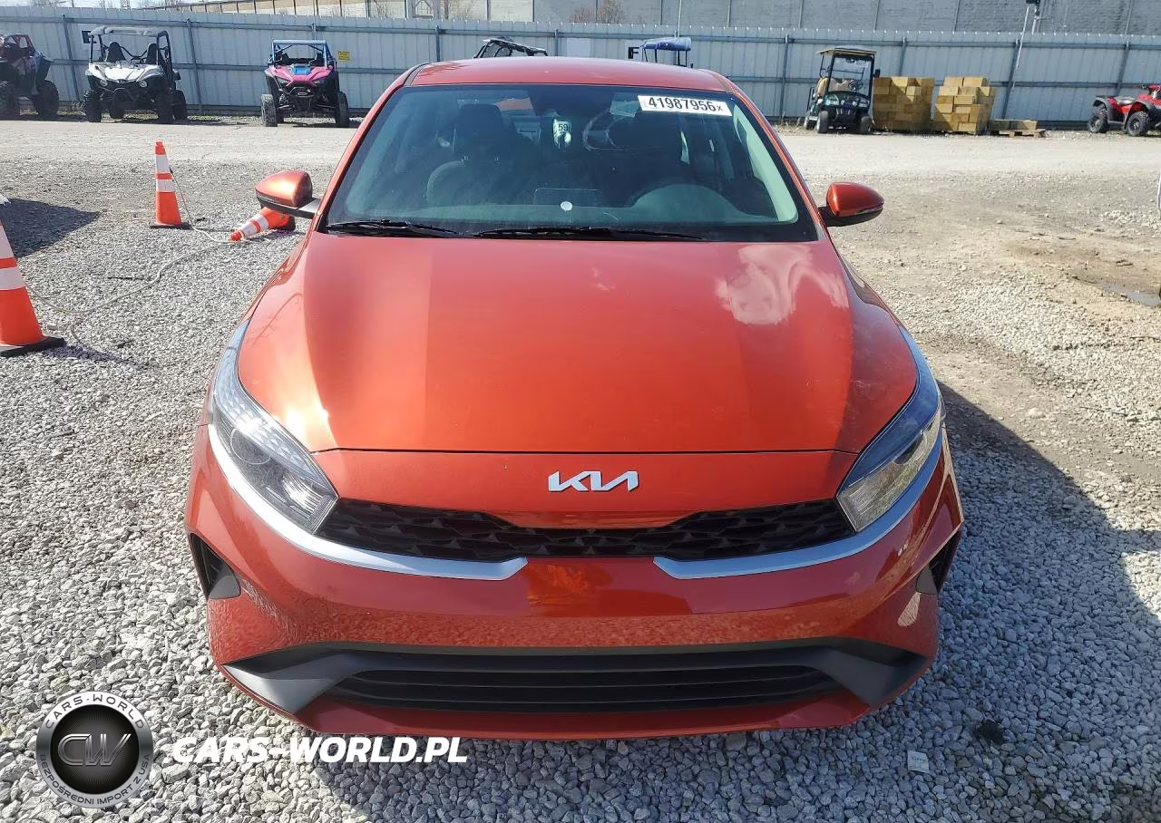 2023 Kia Forte Lxs VIN:3KPF24AD7PE679750 - 5