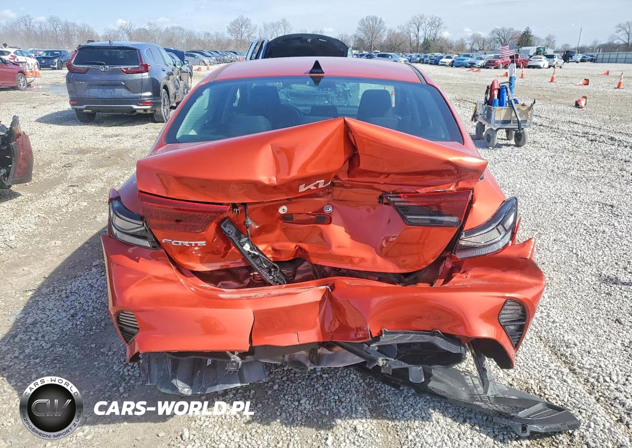 2023 Kia Forte Lxs VIN:3KPF24AD7PE679750 - 6