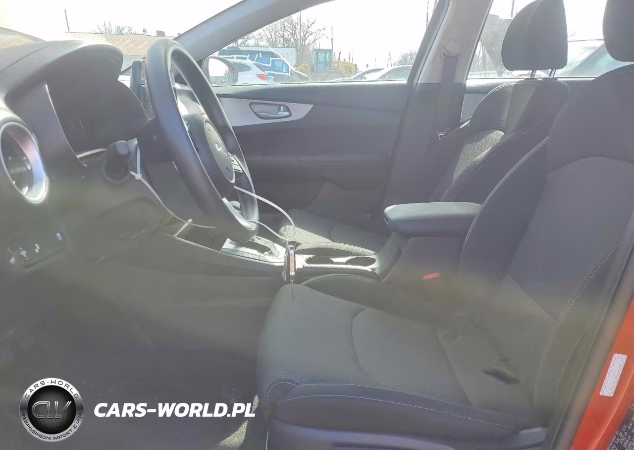 2023 Kia Forte Lxs VIN:3KPF24AD7PE679750 - 7