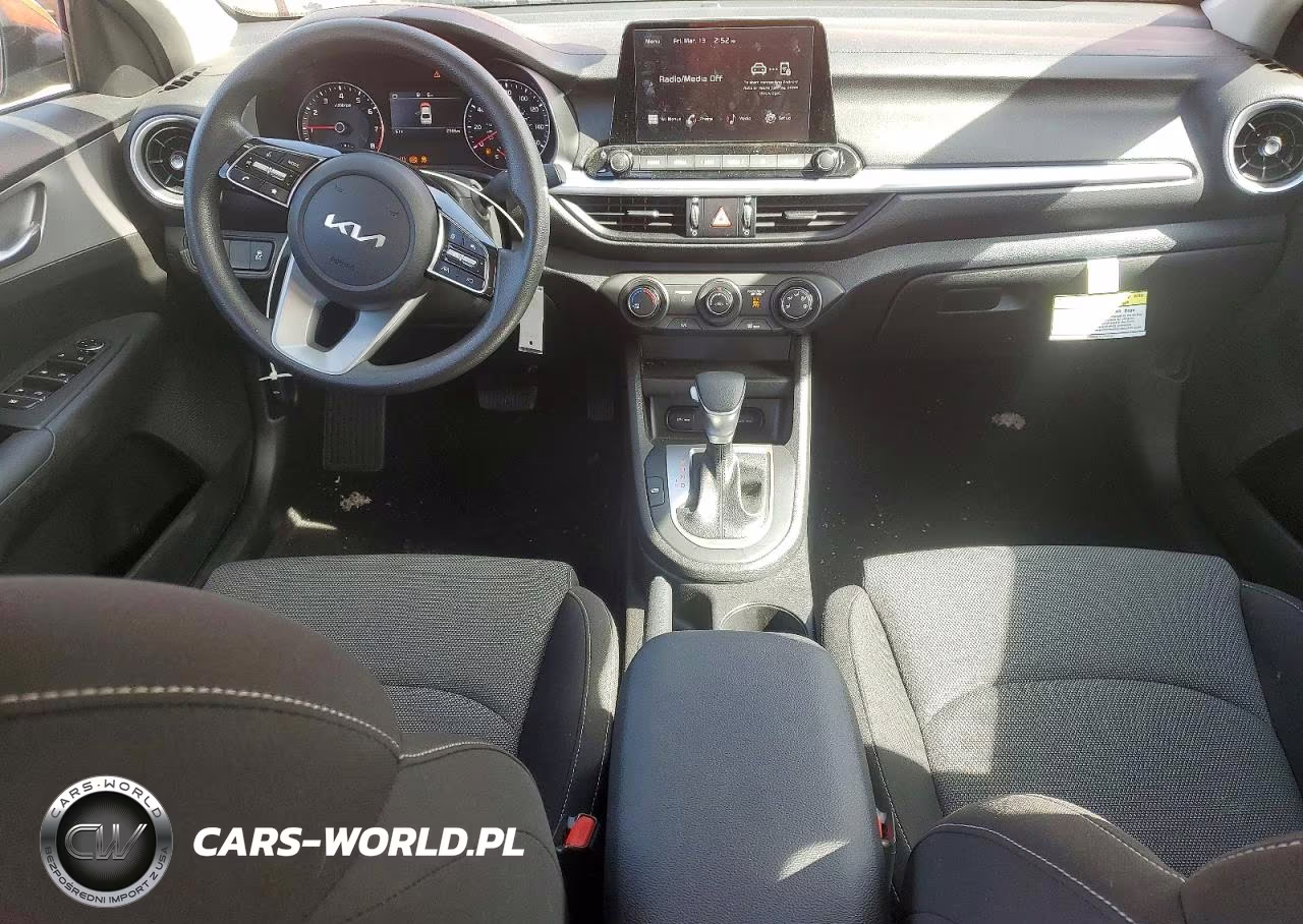 2023 Kia Forte Lxs VIN:3KPF24AD7PE679750 - 8