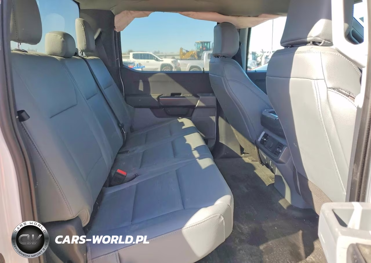 2022 Ford F150 Lightning Pro VIN:1FTVW1EL4NWG12767 - 10
