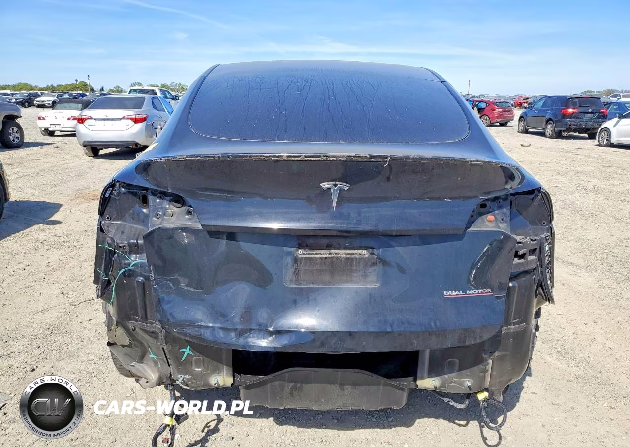 2021 Tesla Model Y VIN:5YJYGDEF5MF151250 - 6
