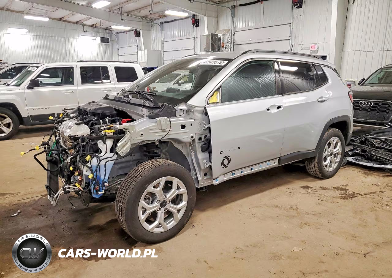2025 Jeep Compass Latitude