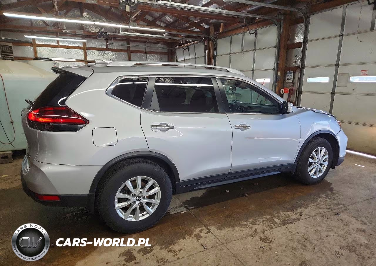 2019 Nissan Rogue S VIN:5N1AT2MT1KC829362 - 3