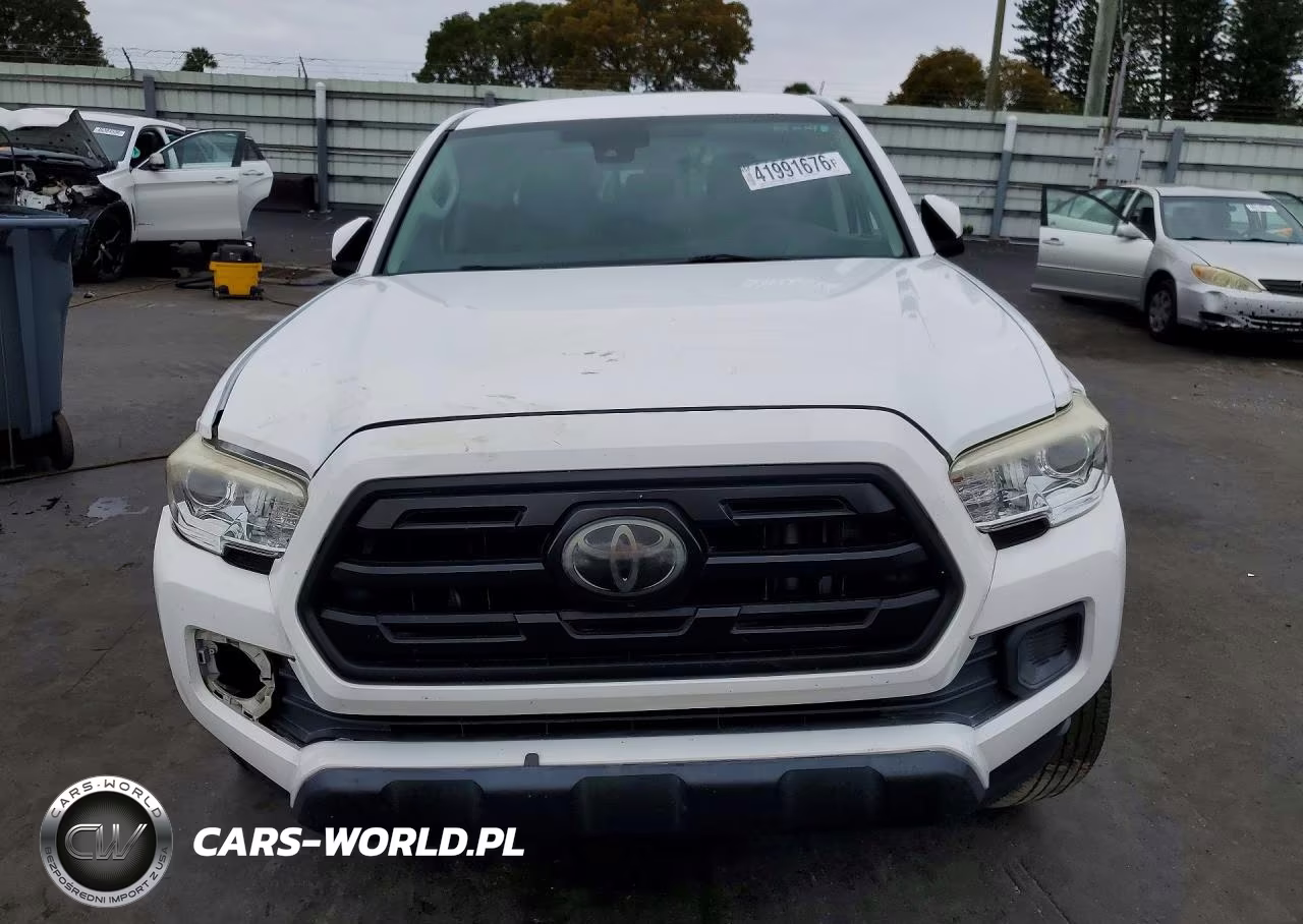 2018 Toyota Tacoma Double Cab VIN:5TFAX5GN6JX131554 - 5