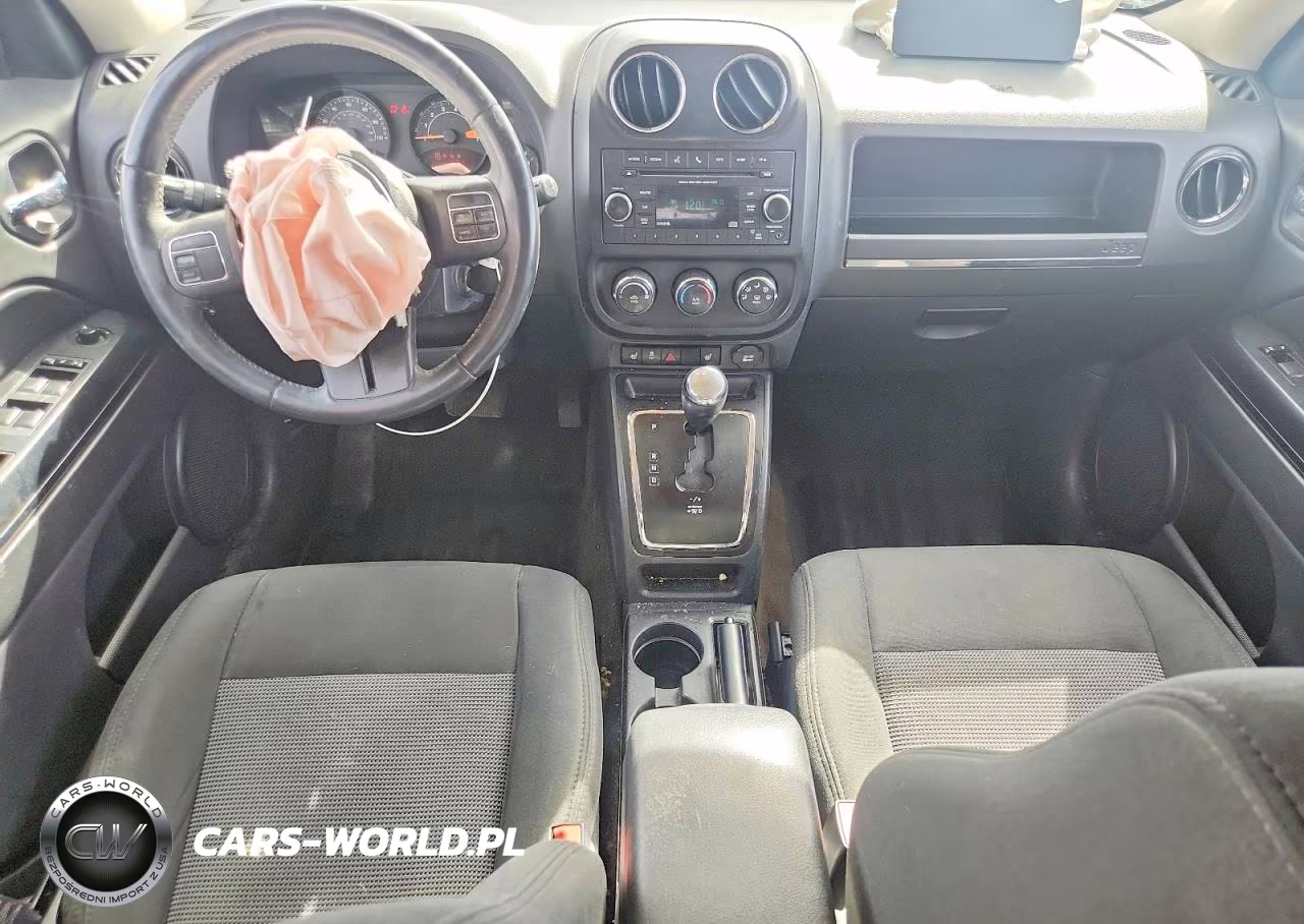 2017 Jeep Patriot Latitude VIN:1C4NJRFB3HD174102 - 8