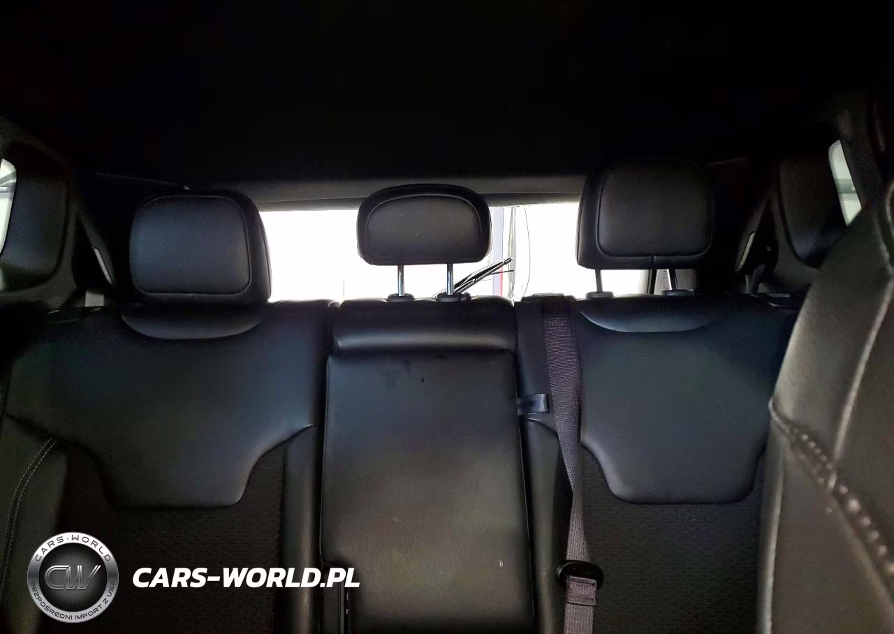 2023 Jeep Compass Latitude VIN:3C4NJDBN3PT544721 - 10