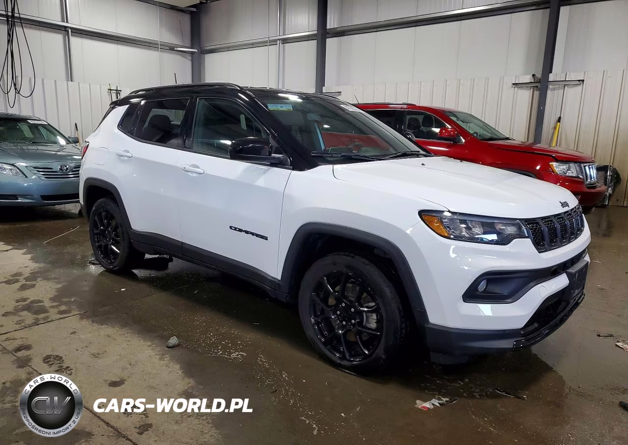 2023 Jeep Compass Latitude VIN:3C4NJDBN3PT544721 - 4