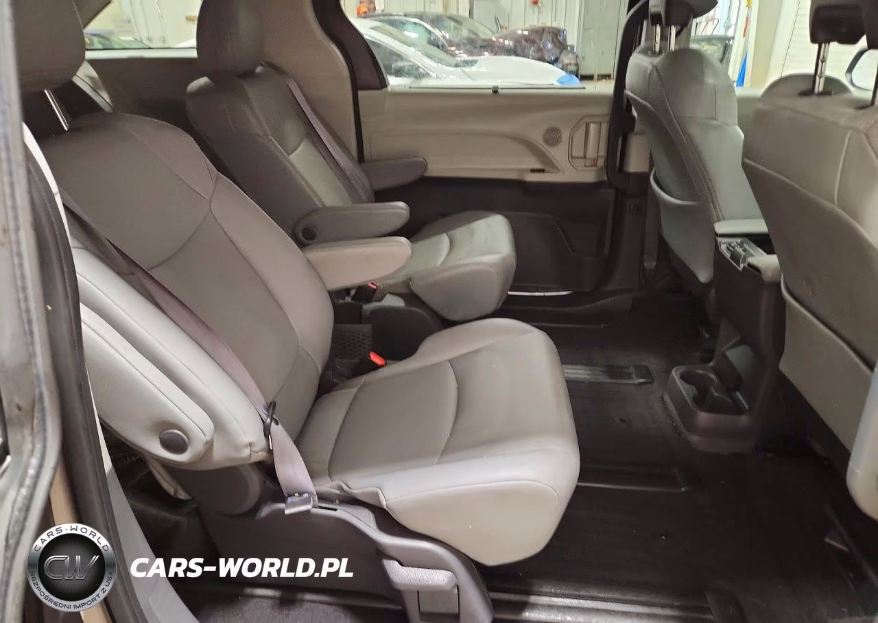 2021 Toyota Sienna Xle 7-Passenger VIN:5TDJSKFC1MS019428 - 11