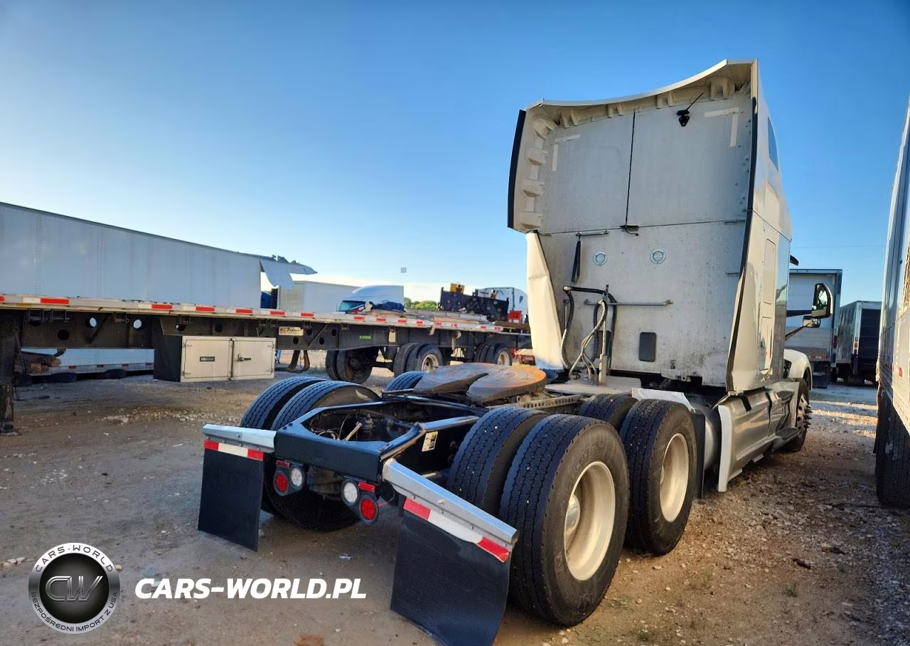 2023 Peterbilt 579 Semi Truck VIN:1XPBD49X9PD871369 - 4