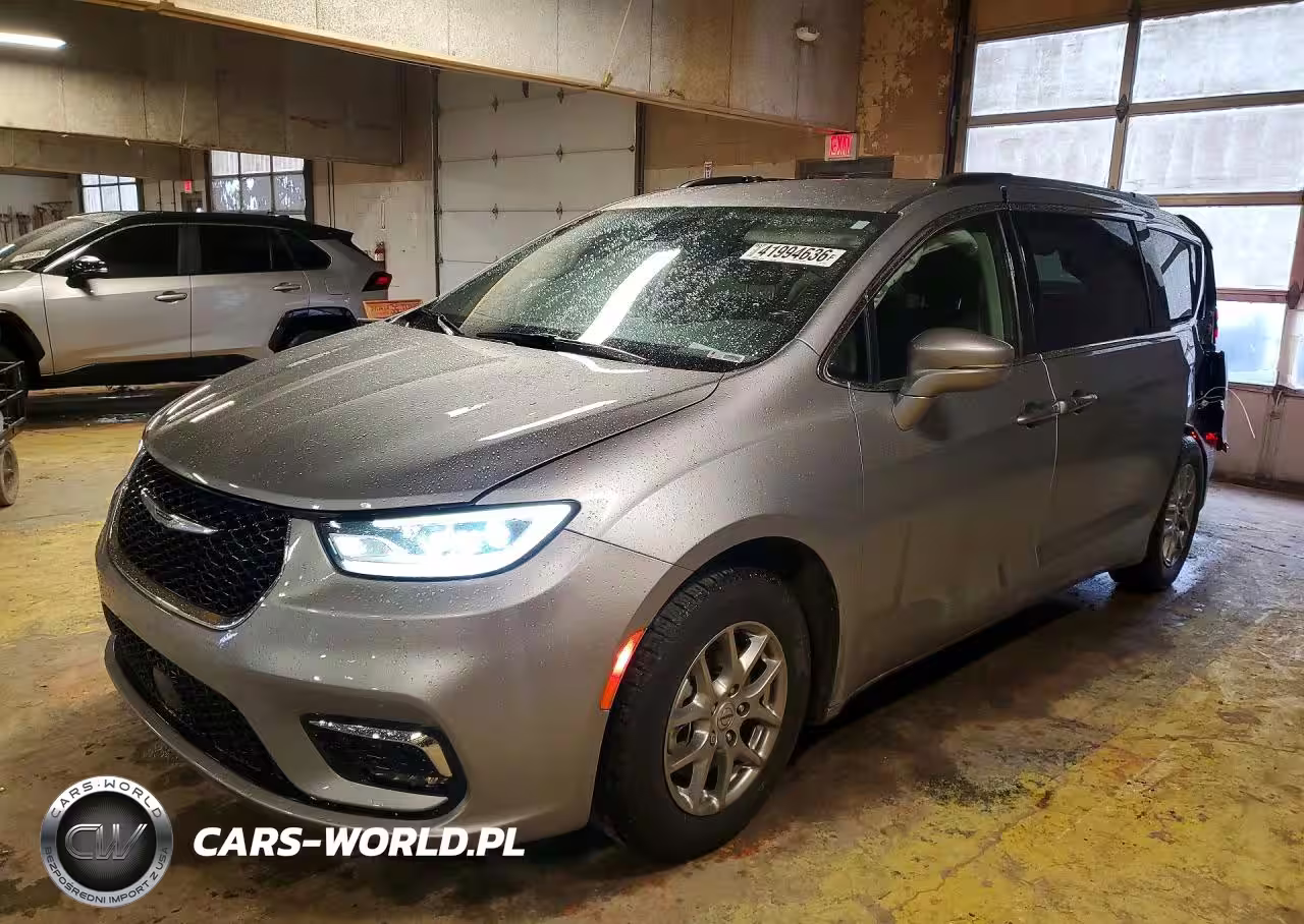 2021 Chrysler Pacifica Touring