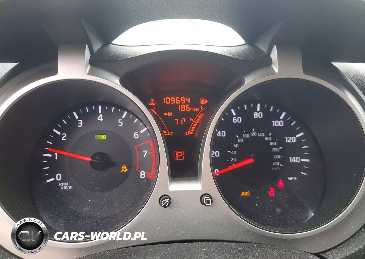 2015 Nissan Juke S VIN:JN8AF5MV4FT551663 - 9