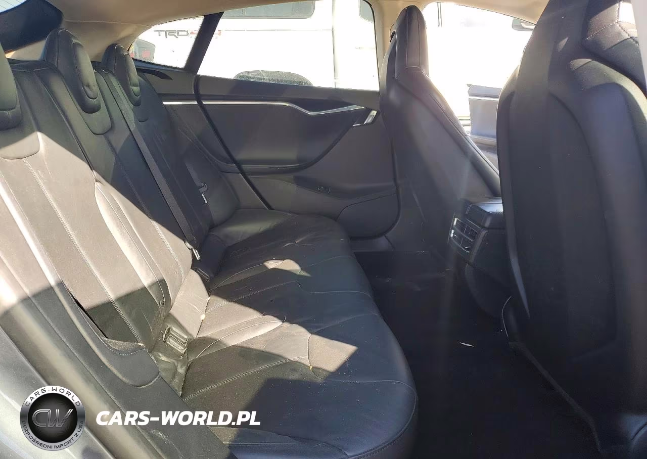 2013 Tesla Model S VIN:5YJSA1CN9DFP15689 - 10
