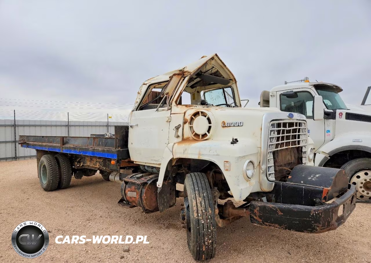 1992 Ford F700 Flatbed Truck – zdjęcie 1 z 10