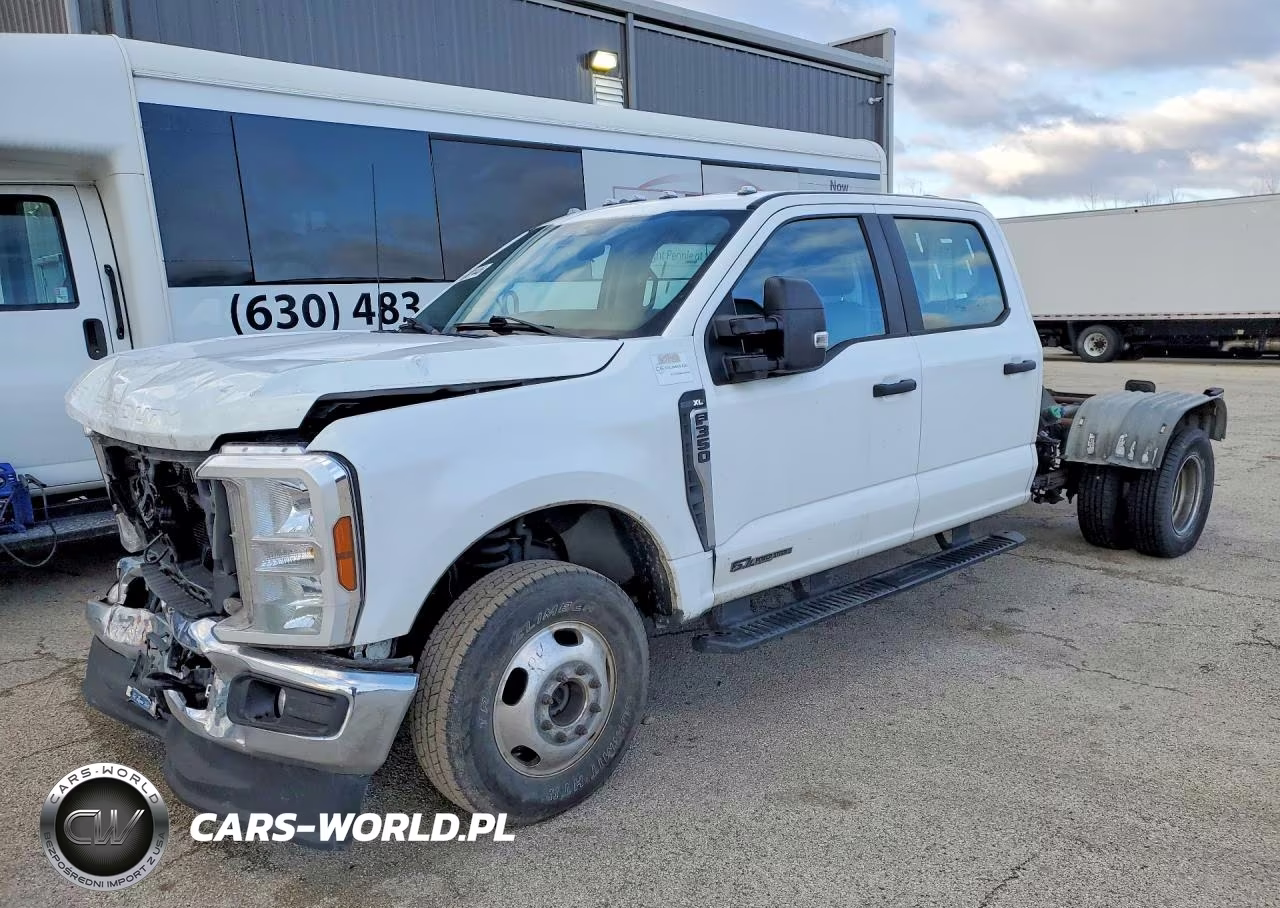 2024 Ford F350 Super Duty Truck Cab And Chassis