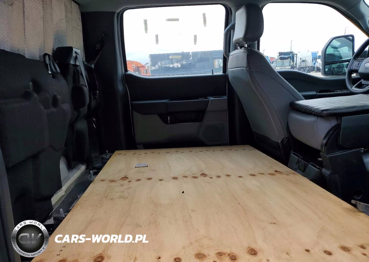 2024 Ford F350 Super Duty Truck Cab And Chassis VIN:1FT8W3DT3REE10699 - 11