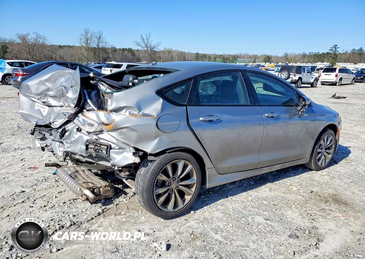 2015 Chrysler 200 S VIN:1C3CCCBB4FN614151 - 3