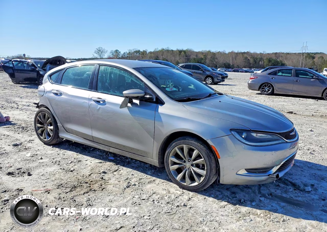 2015 Chrysler 200 S VIN:1C3CCCBB4FN614151 - 4