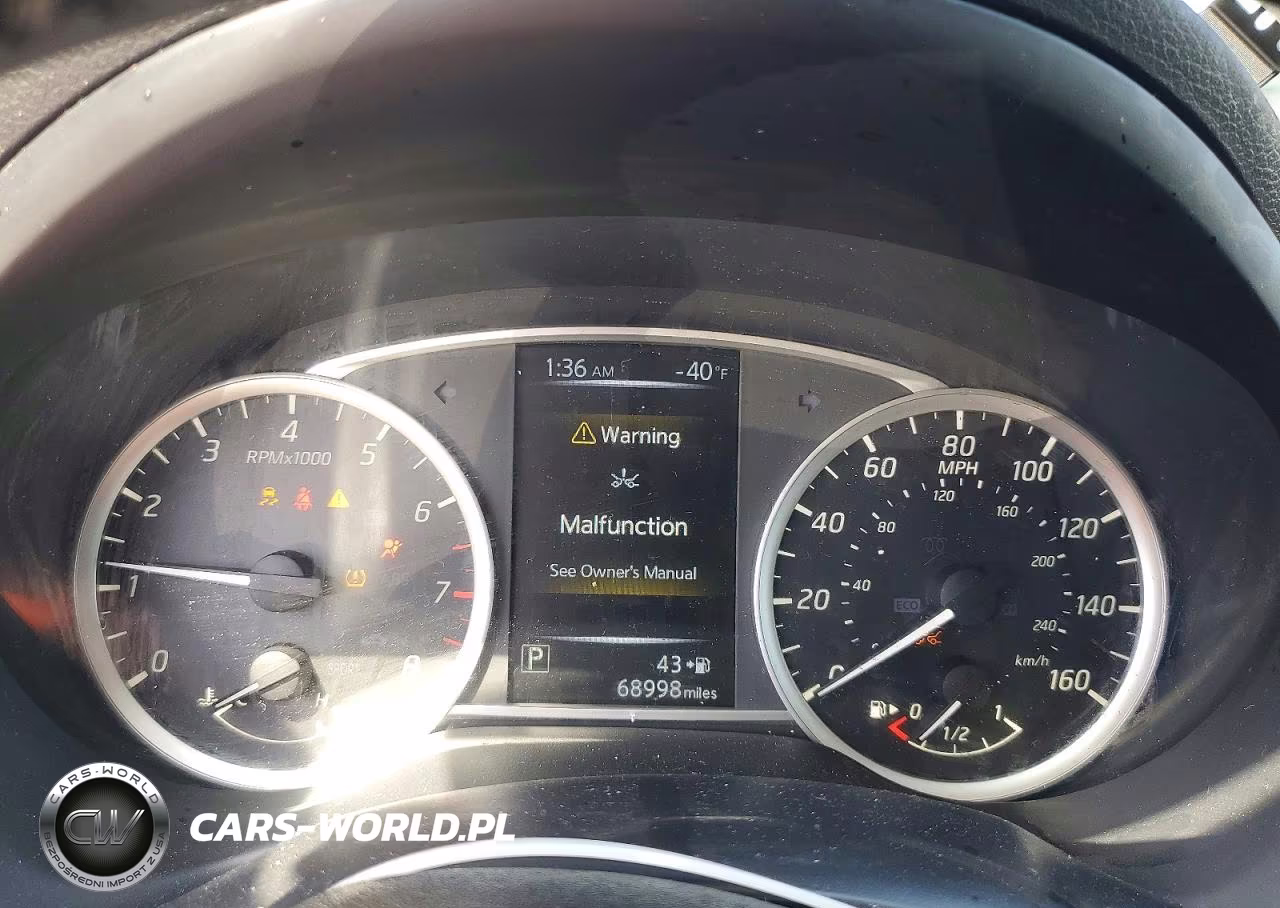2018 Nissan Sentra Sv VIN:3N1AB7AP5JY282469 - 9