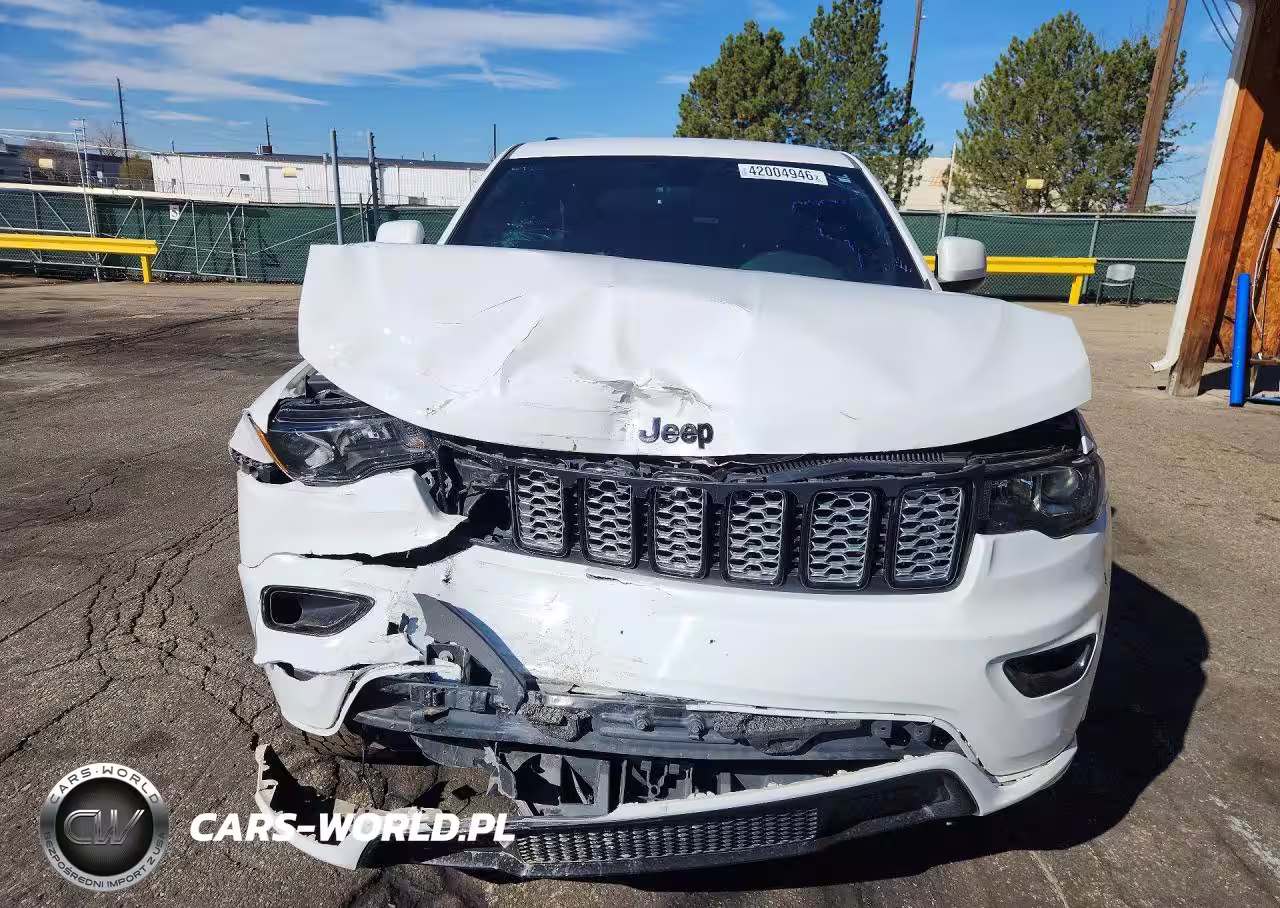 2018 Jeep Grand Cherokee Laredo VIN:1C4RJFAG6JC164792 - 5