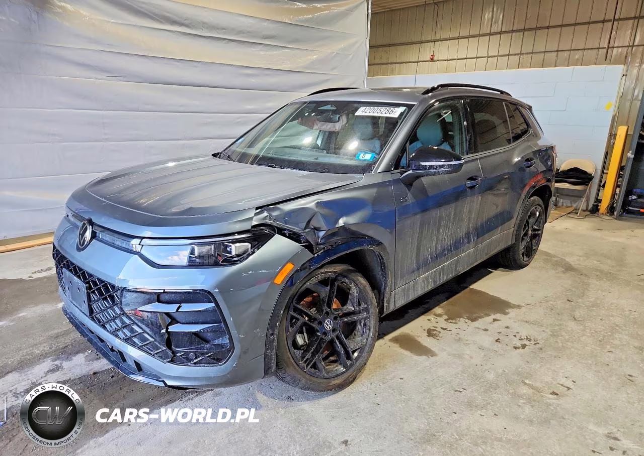 2025 Volkswagen Tiguan Se R-Line Black