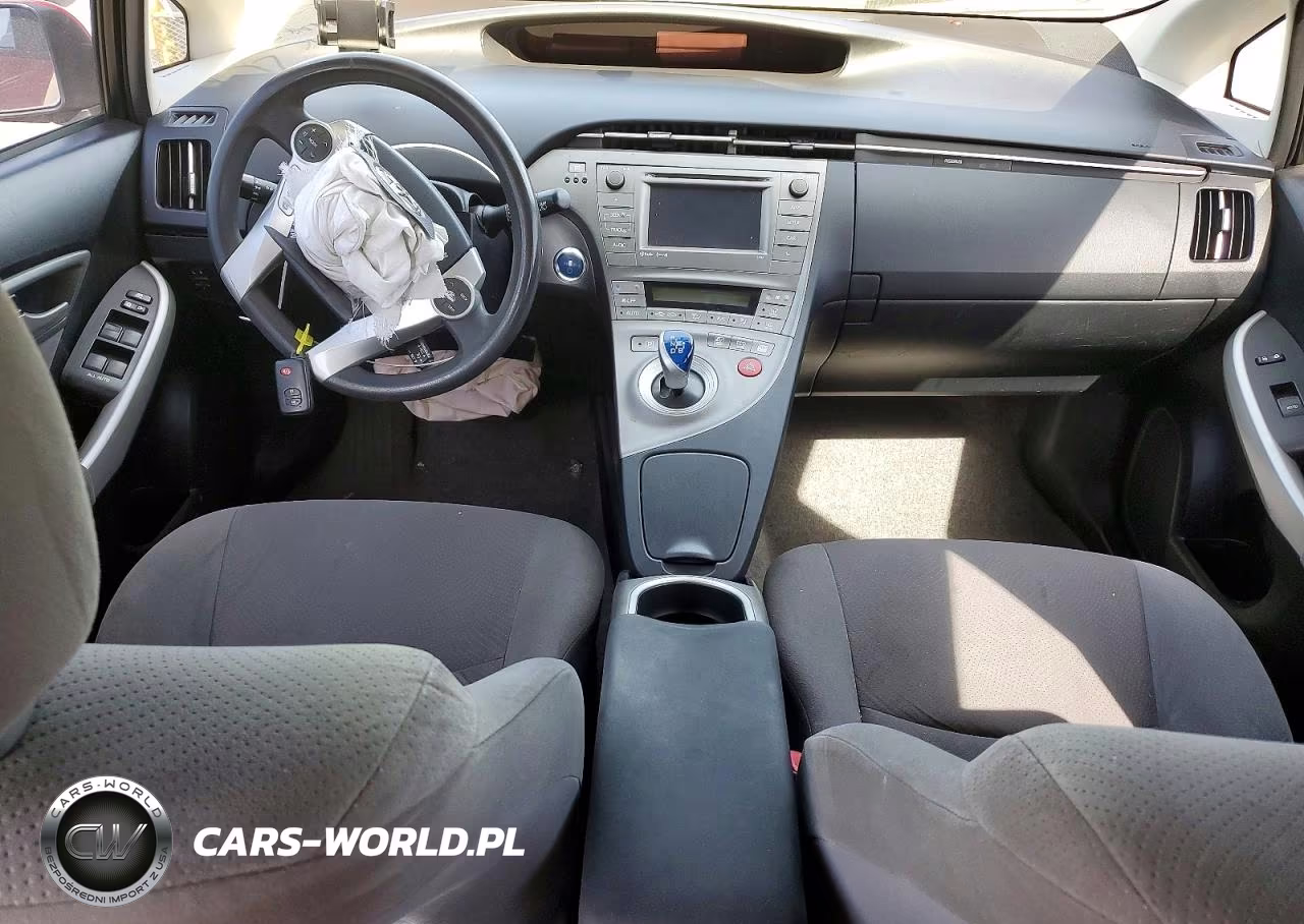 2012 Toyota Prius Three VIN:JTDKN3DU7C5456075 - 8