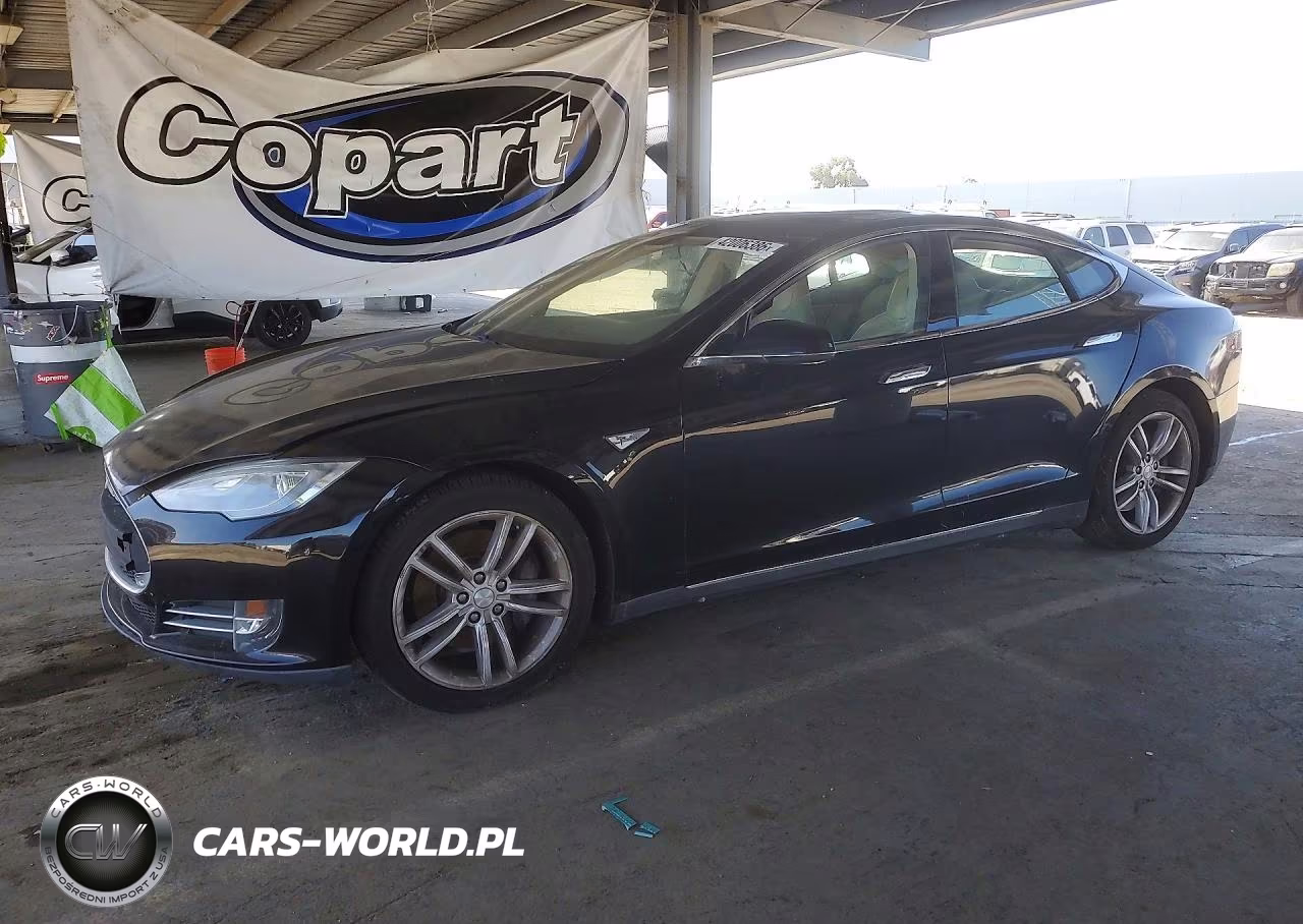 2013 Tesla Model S