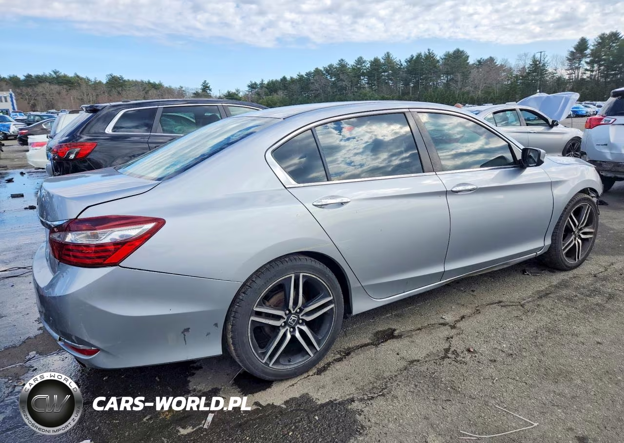 2017 Honda Accord Lx VIN:1HGCR2F34HA076702 - 3