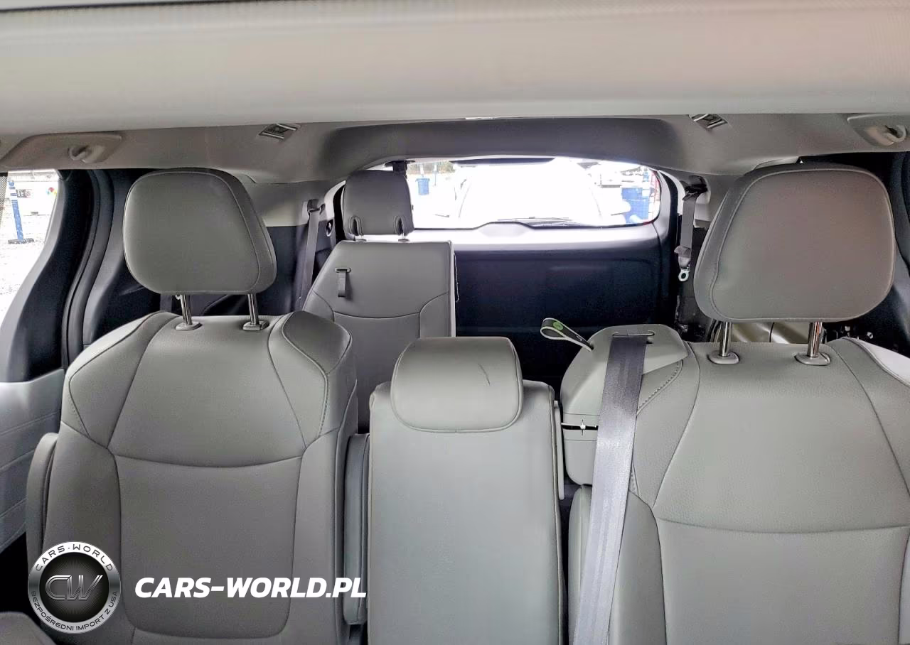 2025 Toyota Sienna Xle 8-Passenger VIN:5TDYRKEC6SS237602 - 10