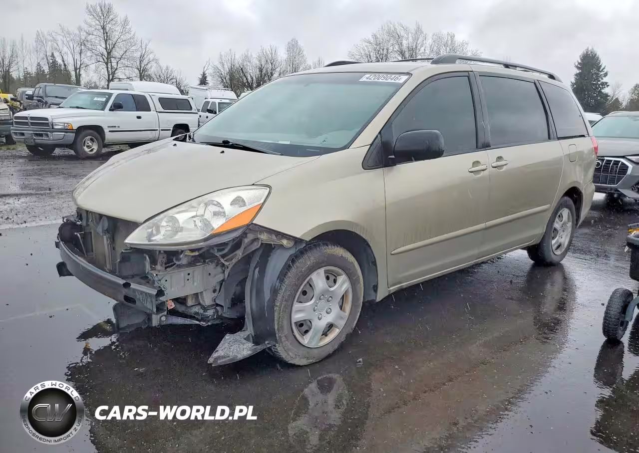 2010 Toyota Sienna Ce 7-Passenger