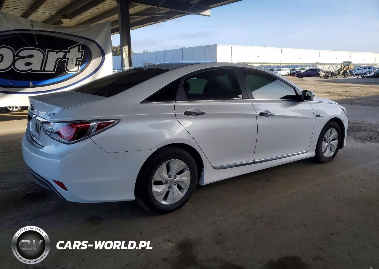 2013 Hyundai Sonata Hybrid VIN:KMHEC4A40DA069062 - 3