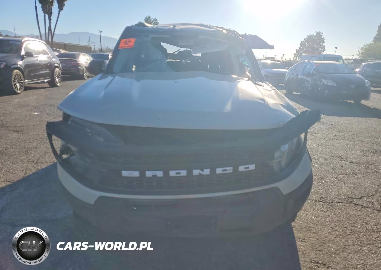 2025 Ford Bronco Sport Outer Banks VIN:3FMCR9CN8SRE97182 - 5