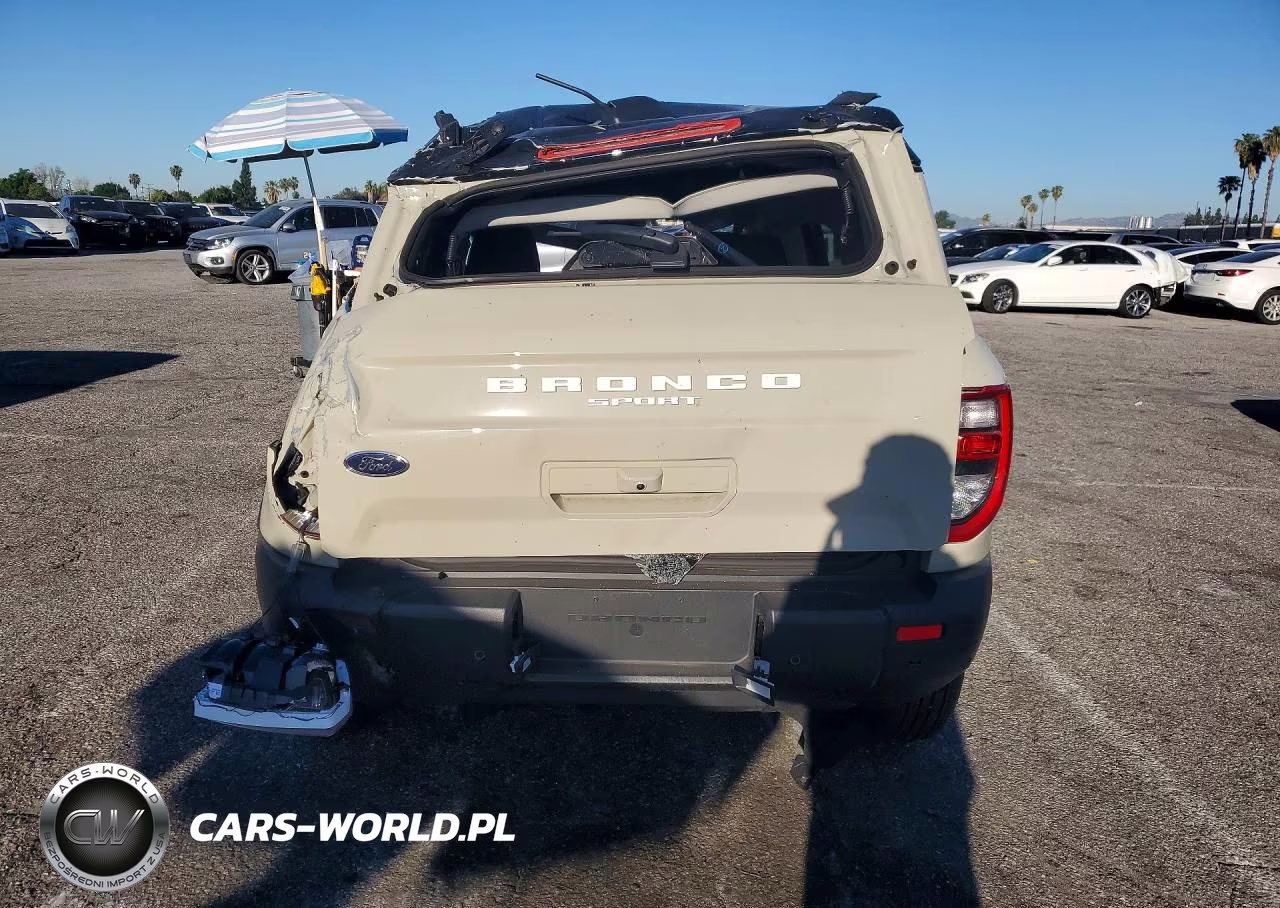 2025 Ford Bronco Sport Outer Banks VIN:3FMCR9CN8SRE97182 - 6
