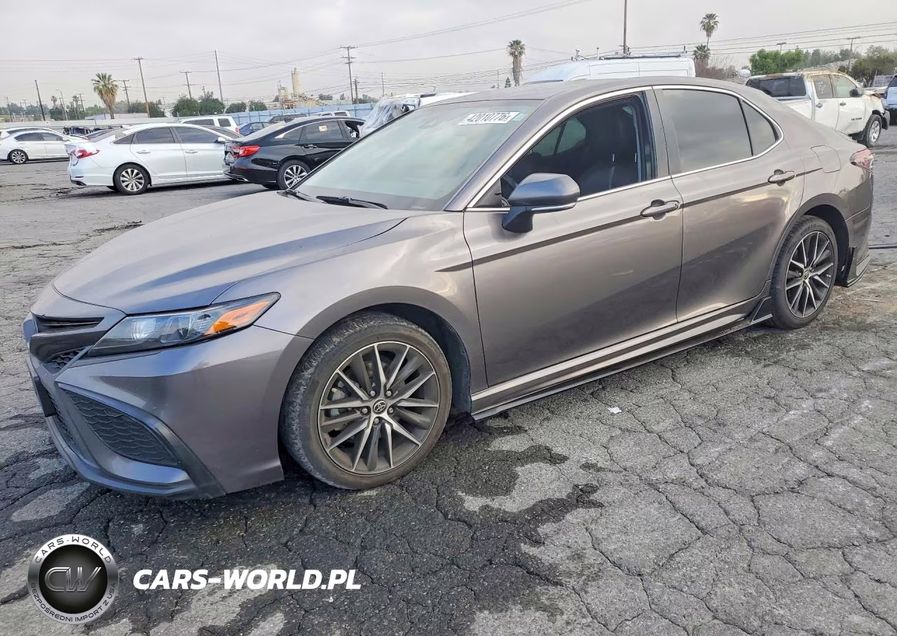 2022 Toyota Camry Se