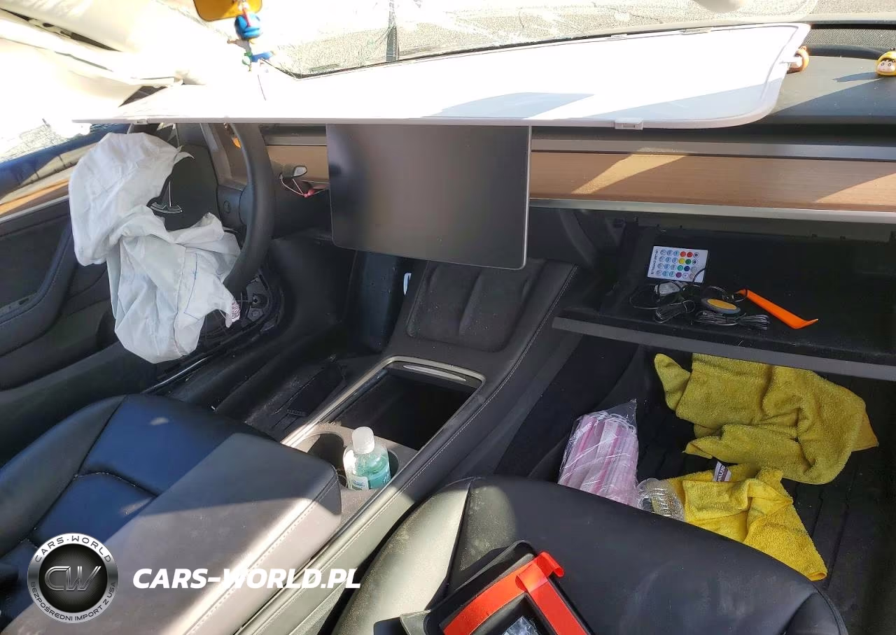 2023 Tesla Model 3 VIN:5YJ3E1EC9PF714244 - 8